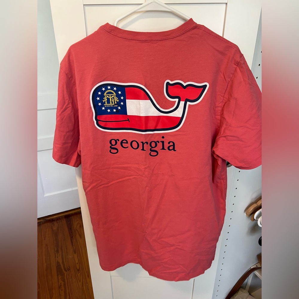 Men’s Vineyard Vines Georgia State Flag Whale Tee - SS